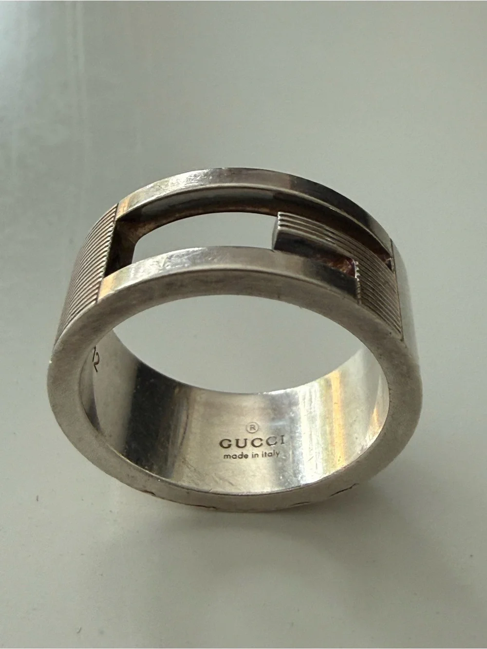 Gucci Silver-Tone Men's Signature Cutout Band Ring